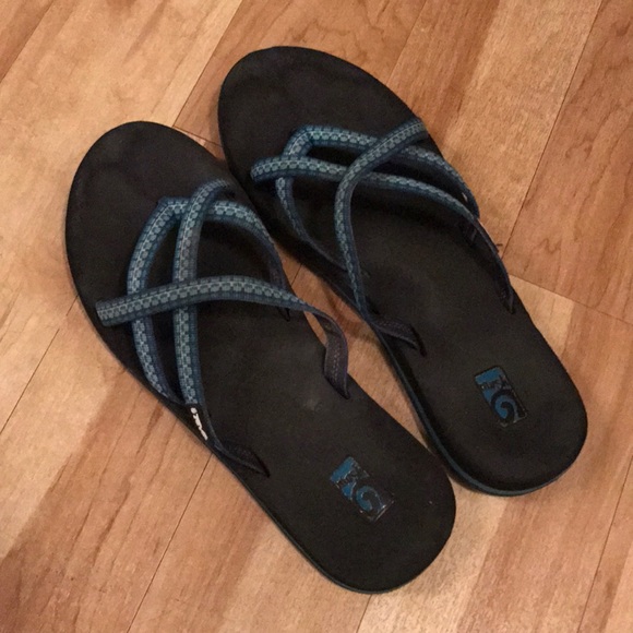 teva foam sandals